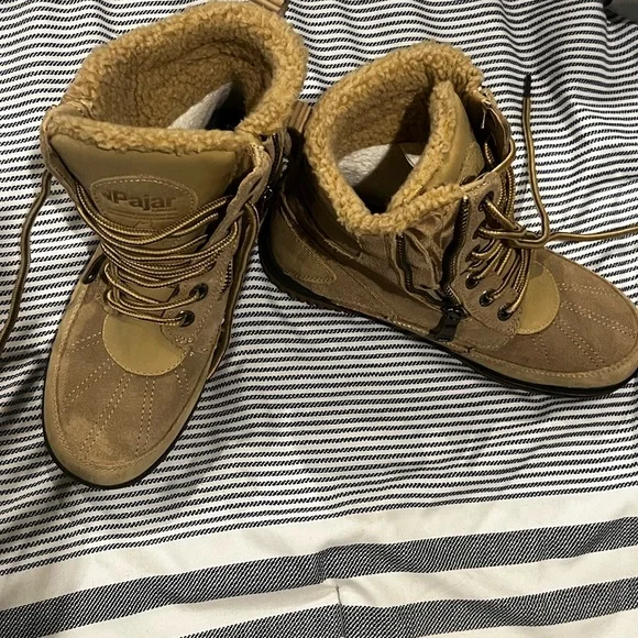 Pajar Temperature Rated Waterproof Tan Boots: Size US 7-7 1/2 - Picture 2 of 5